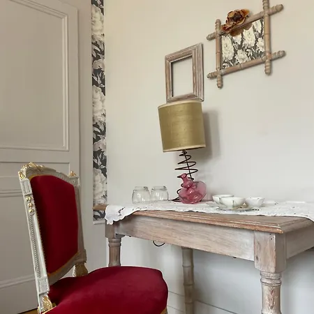 Le Jardin De Gustave Bed & Breakfast Ornans Exterior photo